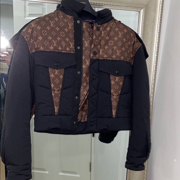 LOUIS VUITTON MONOGRAM ACCENT PADDED JACKET SOLD OUT - Picture 4 of 16